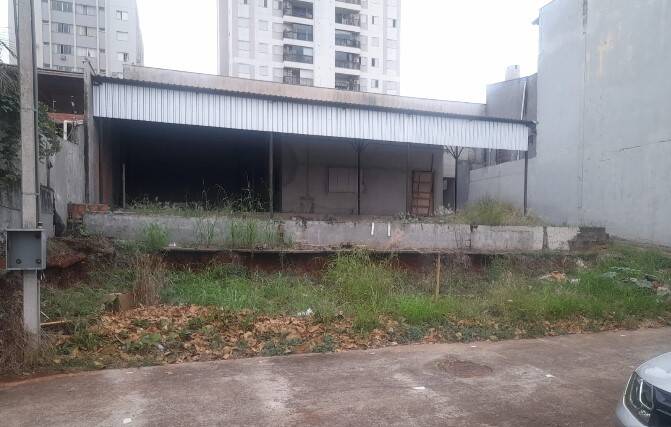 #W.102405T - Terreno para Venda em Londrina - PR