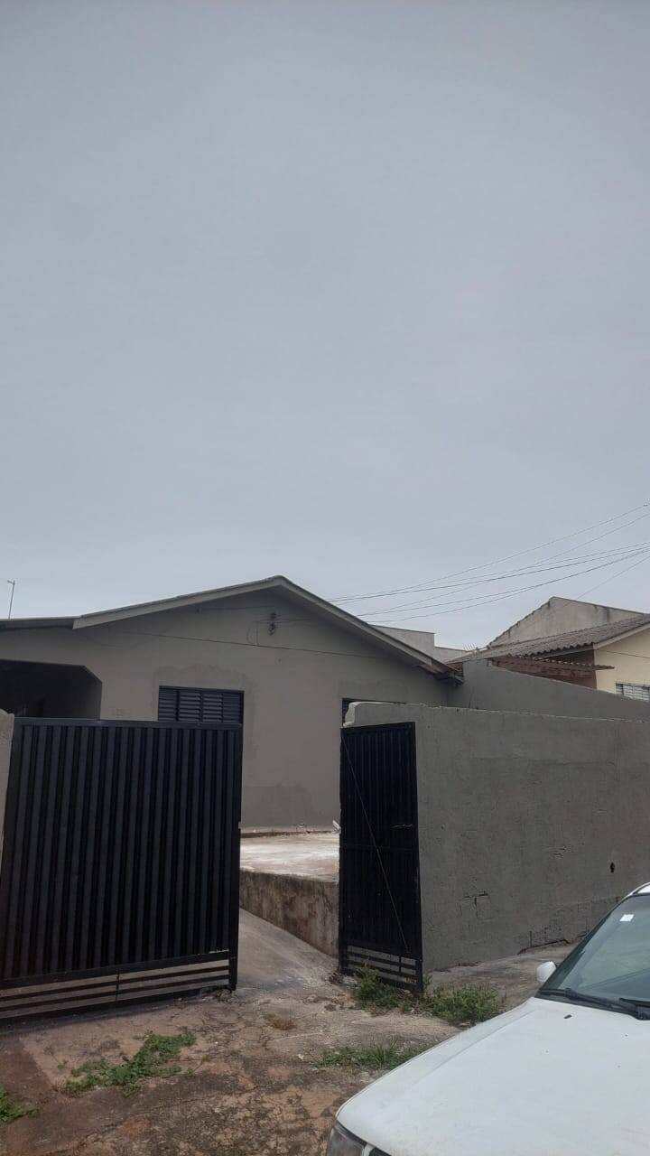 #W.182405C - Casa para Venda em Londrina - PR