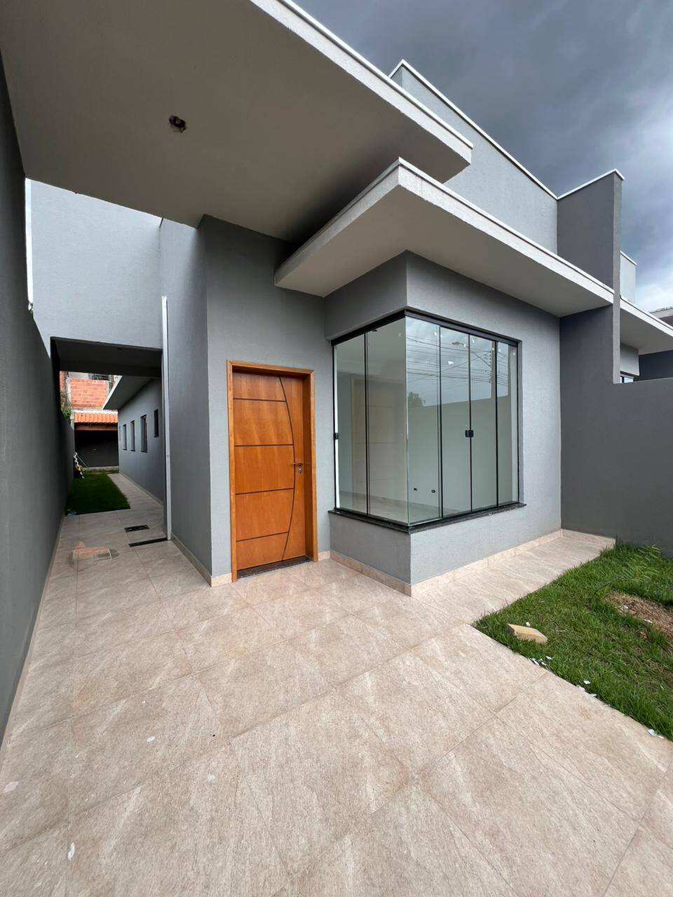 #W.212407C - Casa para Venda em Londrina - PR