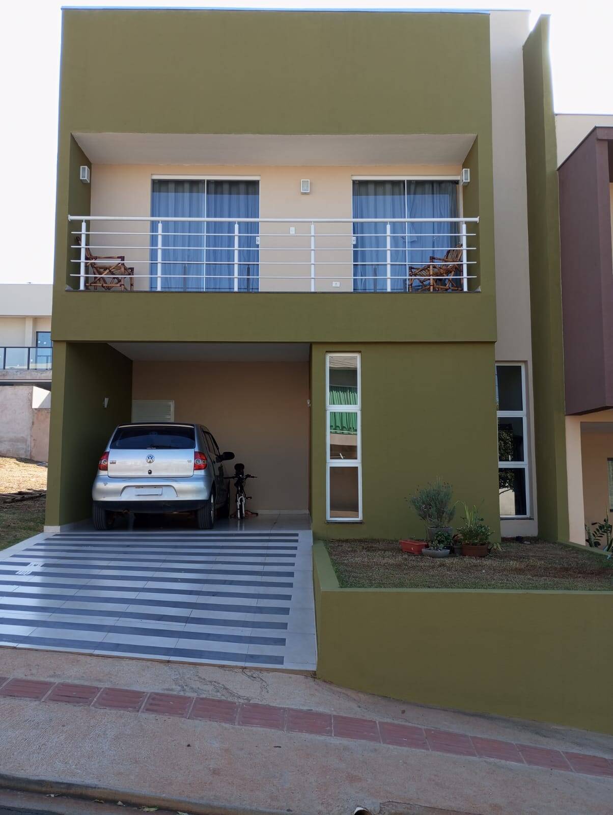 #W.072408C - Sobrado para Venda em Londrina - PR