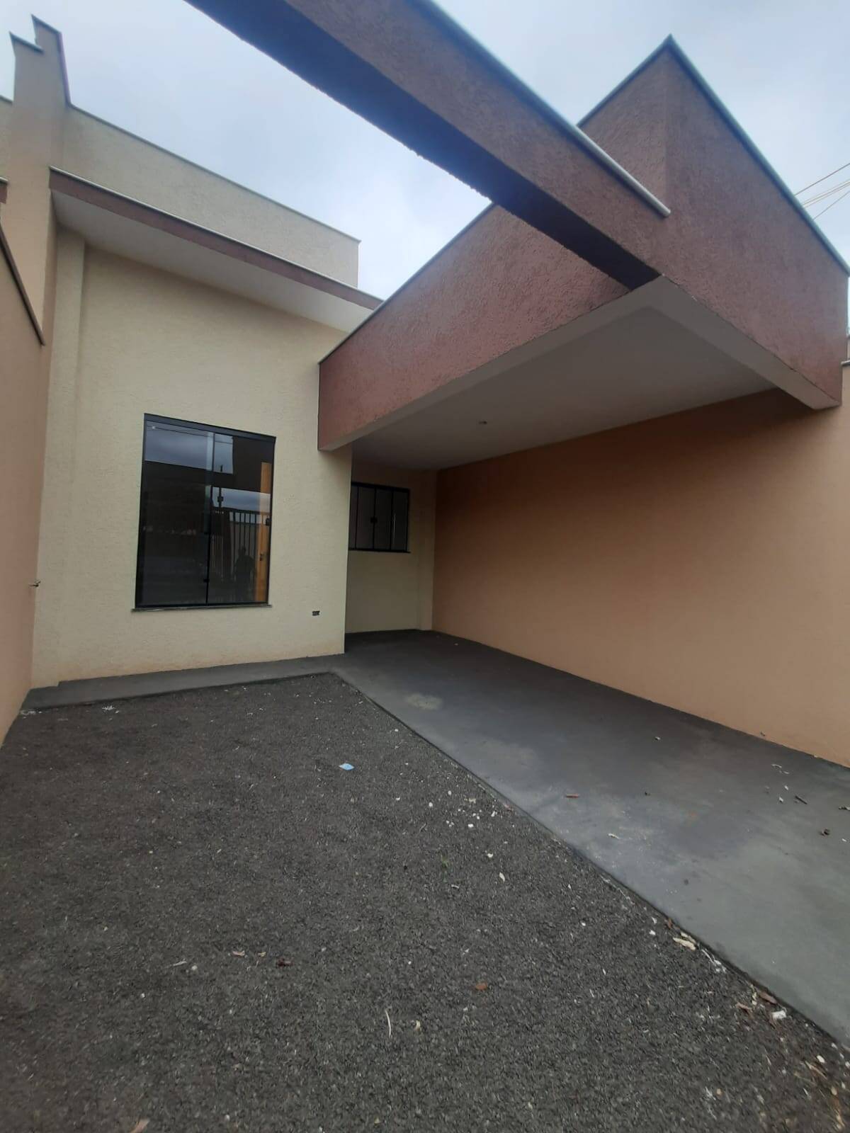 #W.162411C - Casa para Venda em Londrina - PR