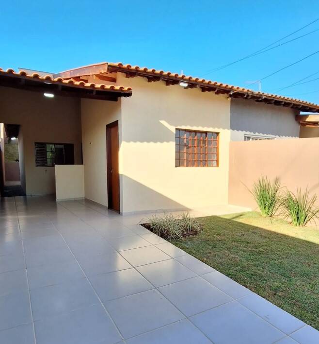 #W.090225C - Casa para Venda em Londrina - PR
