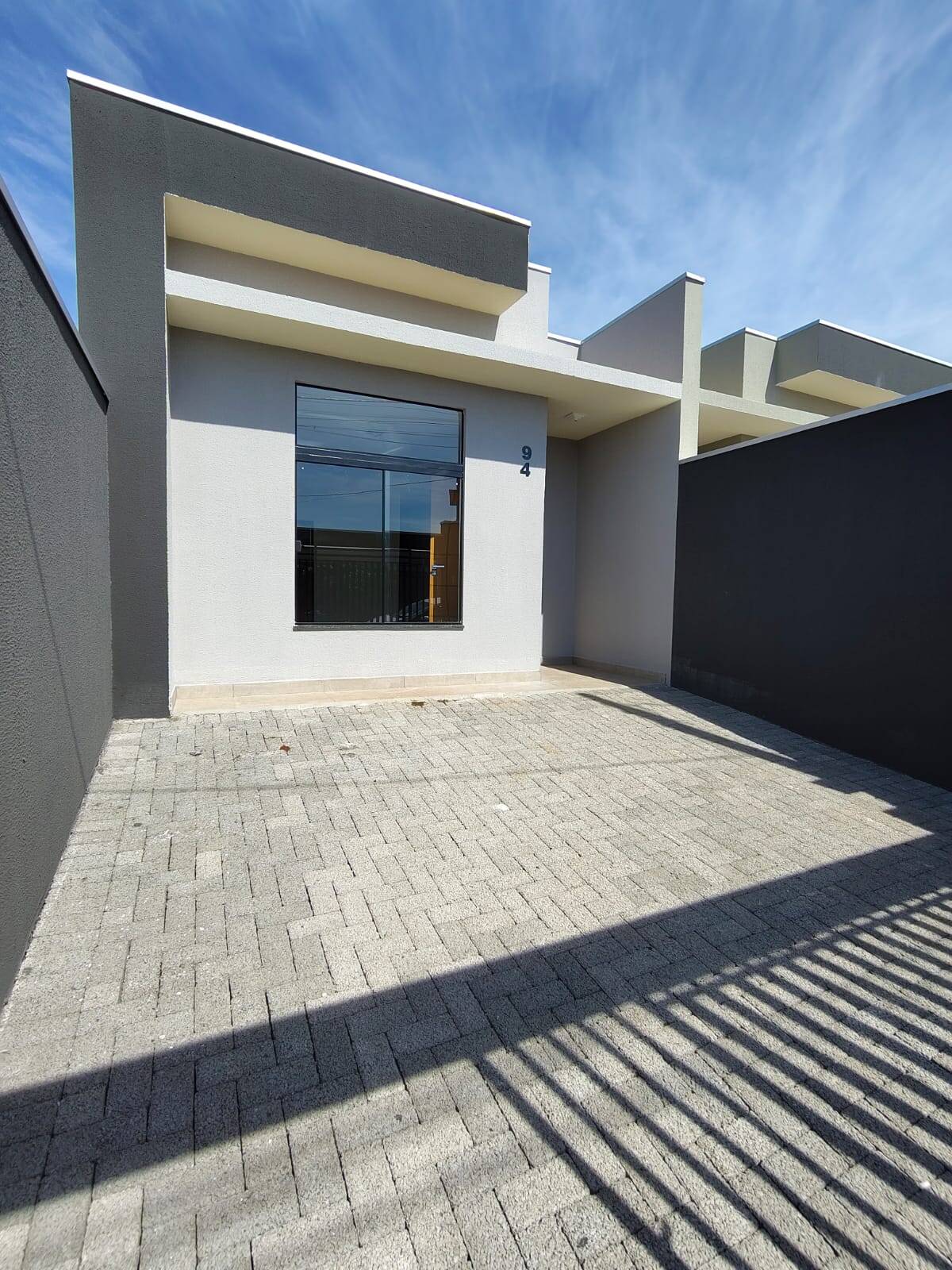 #W.030425.C - Casa para Venda em Londrina - PR