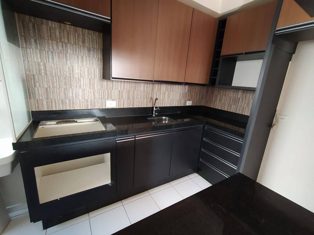 #W.250425C - Apartamento para Venda em Londrina - PR