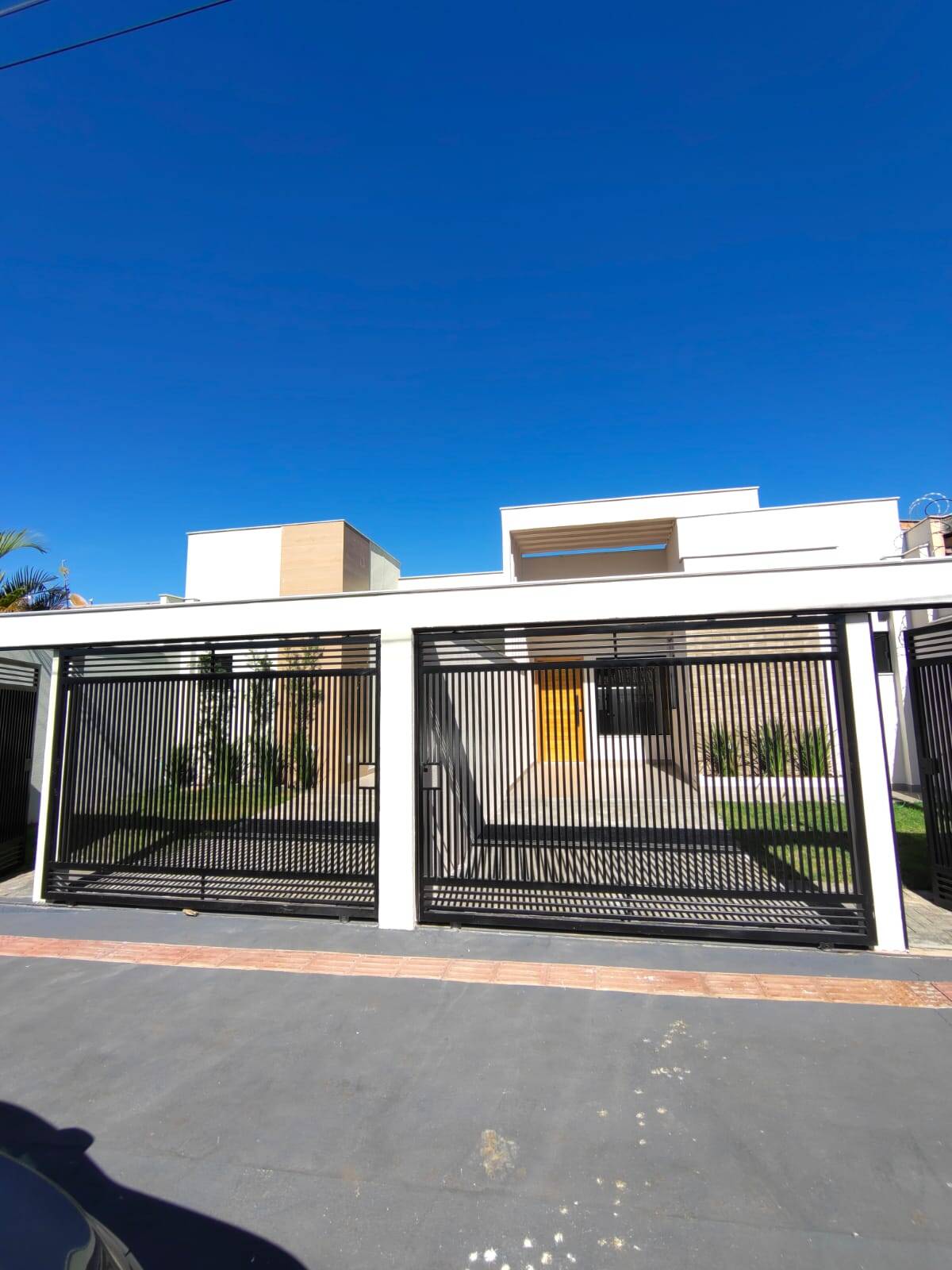 #W.170525C - Casa para Venda em Londrina - PR