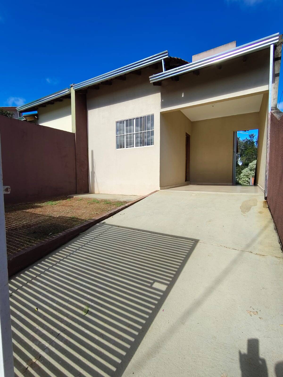 #W.270525C - Casa para Venda em Londrina - PR