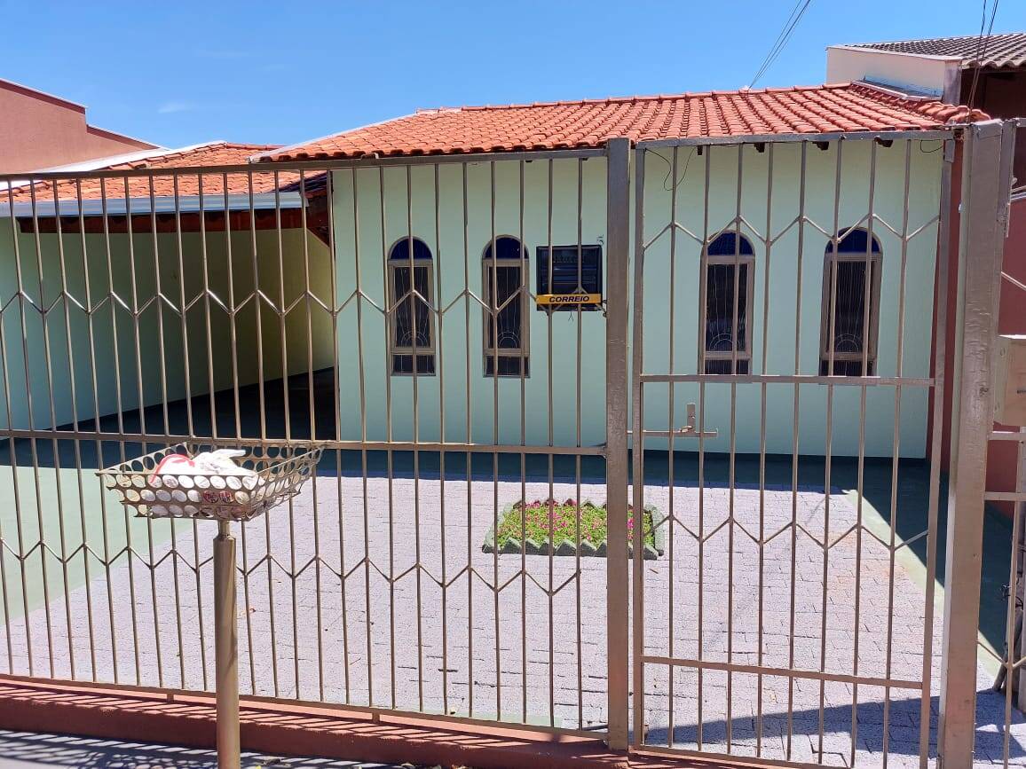 #W.020526C - Casa para Venda em Londrina - PR
