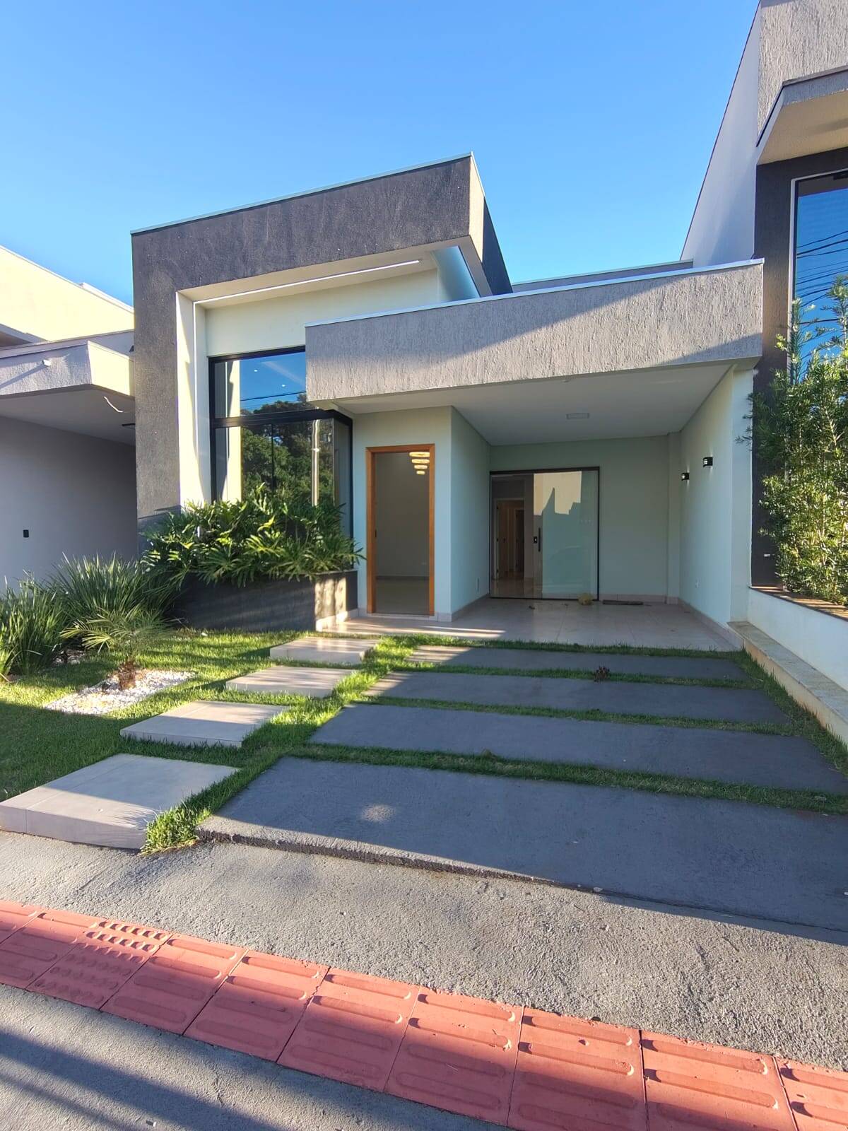 #W.160526C - Casa em condomínio para Venda em Londrina - PR