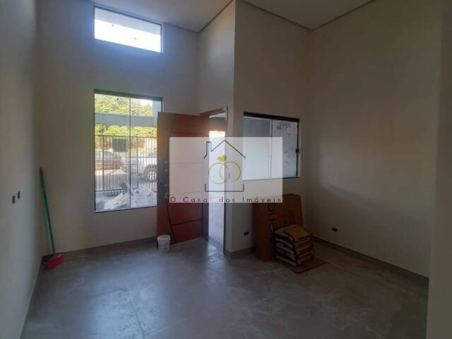 #W.522404C - Casa para Venda em Londrina - PR