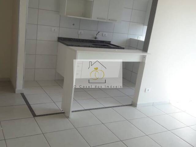 Apartamento para Venda em Londrina - 4