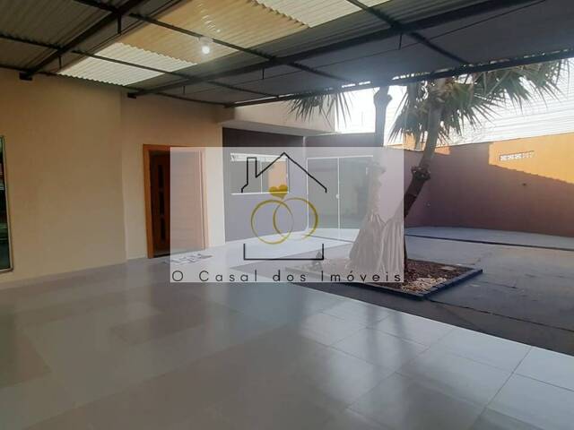 #W.302410C - Casa para Venda em Londrina - PR