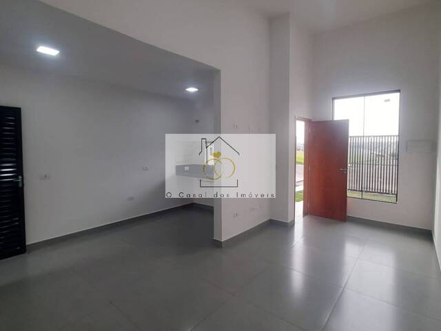 #W.112411C - Casa para Venda em Londrina - PR