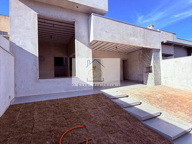 #W.140725C - Casa para Venda em Londrina - PR - 2
