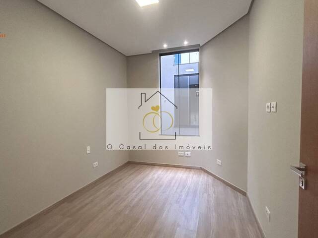 #W.030825C - Casa para Venda em Londrina - PR