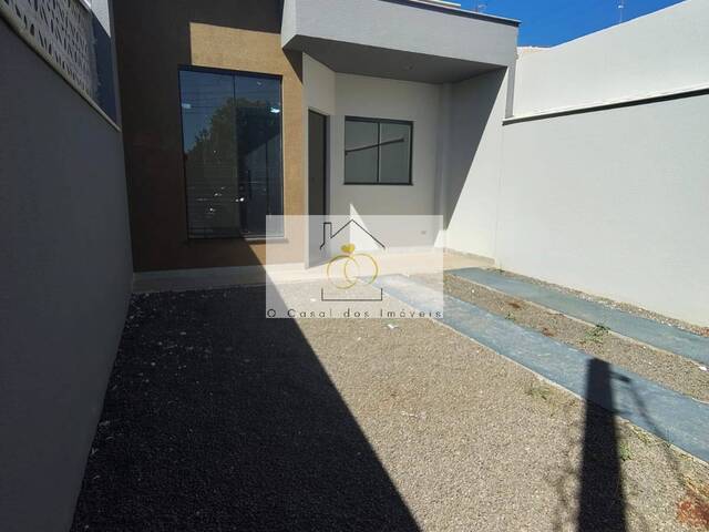#W.242407C - Casa para Venda em Londrina - PR