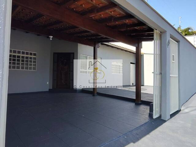 #W.050825C - Casa para Venda em Londrina - PR - 2