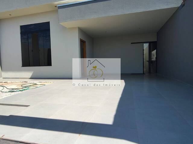 #W.090825C - Casa para Venda em Londrina - PR - 2