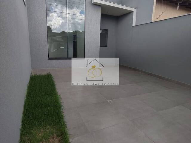 #W.030925C - Casa para Venda em Londrina - PR - 1
