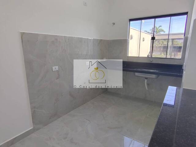 #W.040925C - Casa para Venda em Londrina - PR - 3