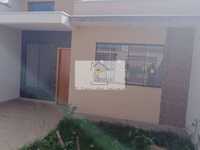 #W.051025C - Casa para Venda em Londrina - PR - 2