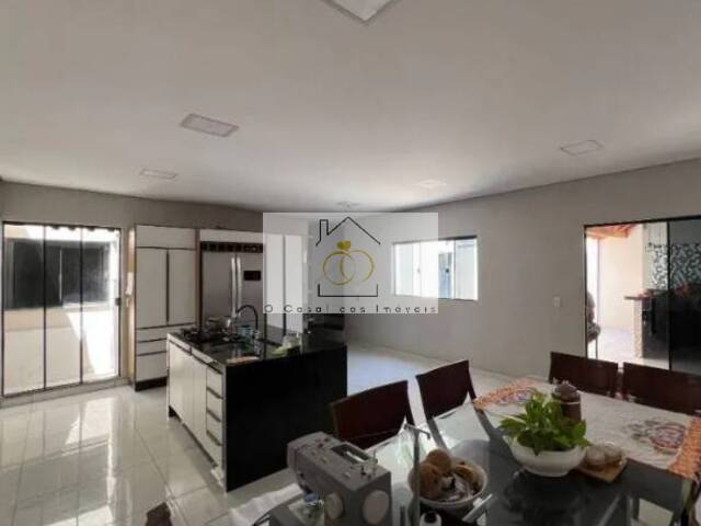 Sobrado para Venda em Londrina - 5