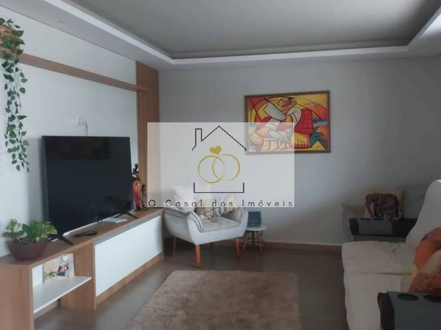 Sobrado para Venda em Londrina - 4
