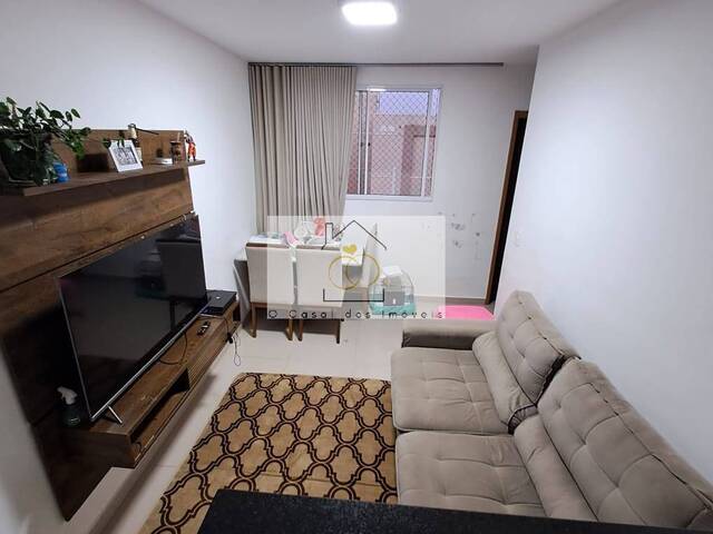 #M.131025A - Apartamento para Venda em Londrina - PR - 1