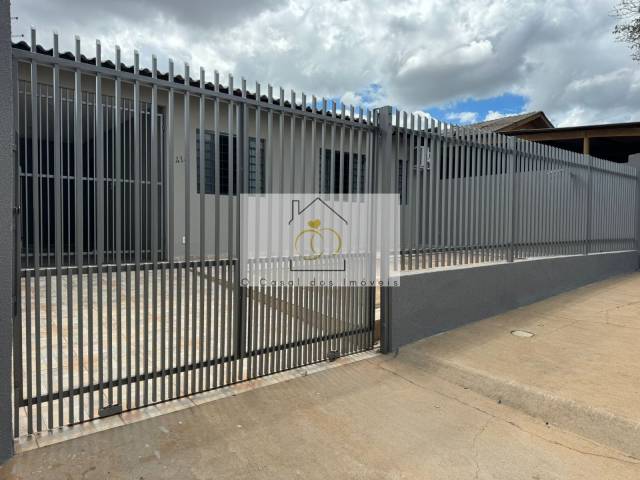 #W.021225C - Casa para Venda em Londrina - PR - 2