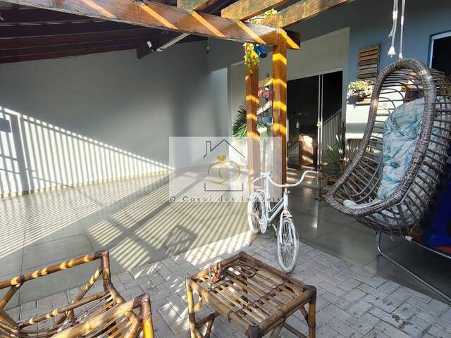 #W.040226C - Casa para Venda em Londrina - PR - 2