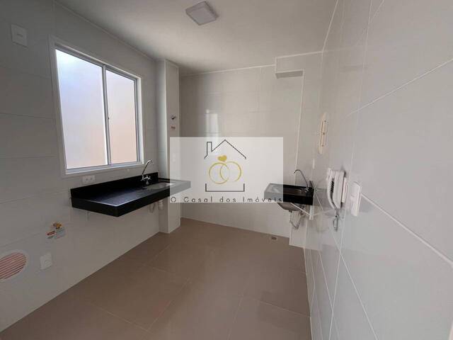 #W.030326A - Apartamento para Venda em Londrina - PR - 3