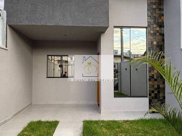 #W.100326C - Casa para Venda em Londrina - PR - 1