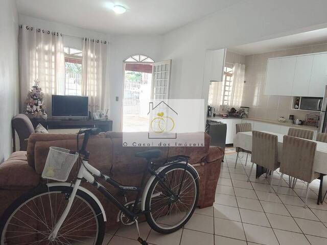 #W.280326C - Casa para Venda em Londrina - PR - 1